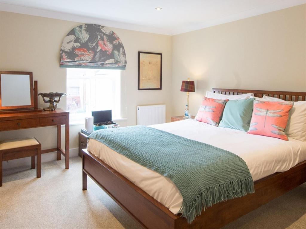 Darwin'S Townhouse Bed and Breakfast Shrewsbury Værelse billede A bedroom at The Old Vicarage